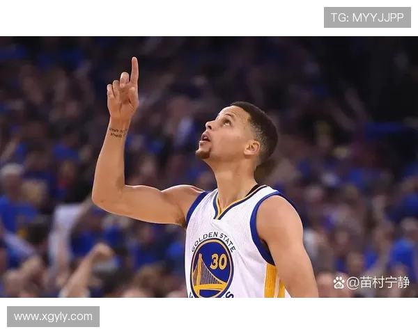 斯蒂芬库里用精准三分与领袖气质重新定义现代篮球时代 斯蒂芬库里用精准三分与领袖气质重新定义现代篮球时代