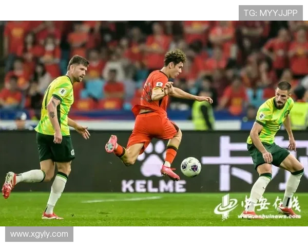 北京足球队在世界杯预选赛中以64分稳居积分榜首位展现强劲实力