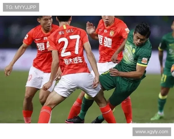 国安与恒大历年交锋战绩回顾与分析,揭示两队对决的精彩瞬间与历史意义 国安与恒大历年交锋战绩回顾与分析,揭示两队对决的精彩瞬间与历史意义